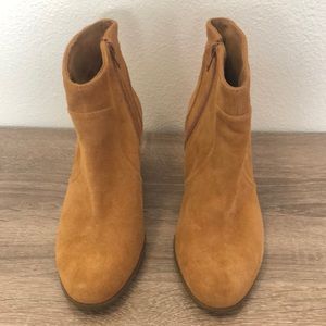 Sole Society ankle boots. Size 7.5. Suede. Brown, (darker fawn tone).